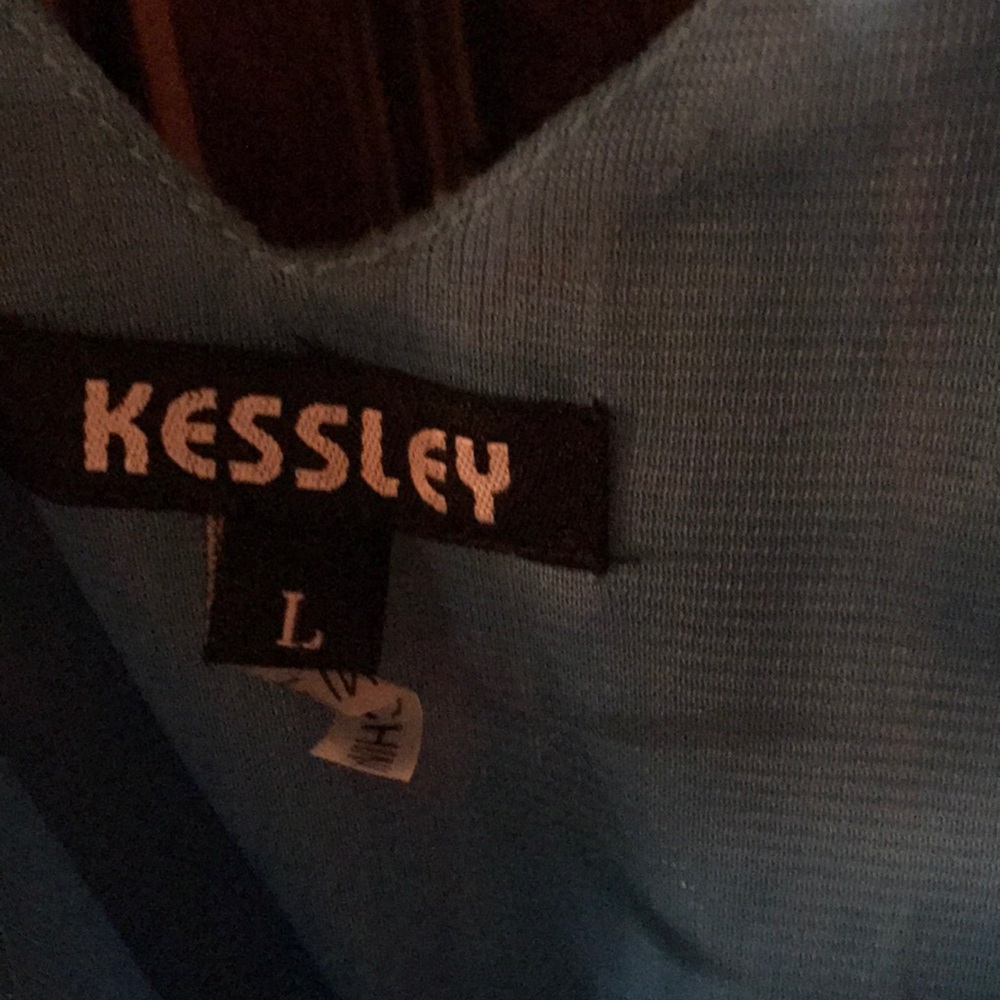 Ladies top - Picture 3 of 4